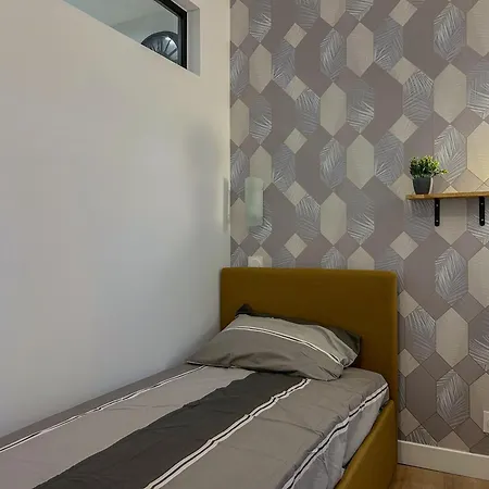 Air-conditioned 5 Pers,40min Paris, Orly 20min, Disneyland 40min N2 Saint-Pierre-du-Perray